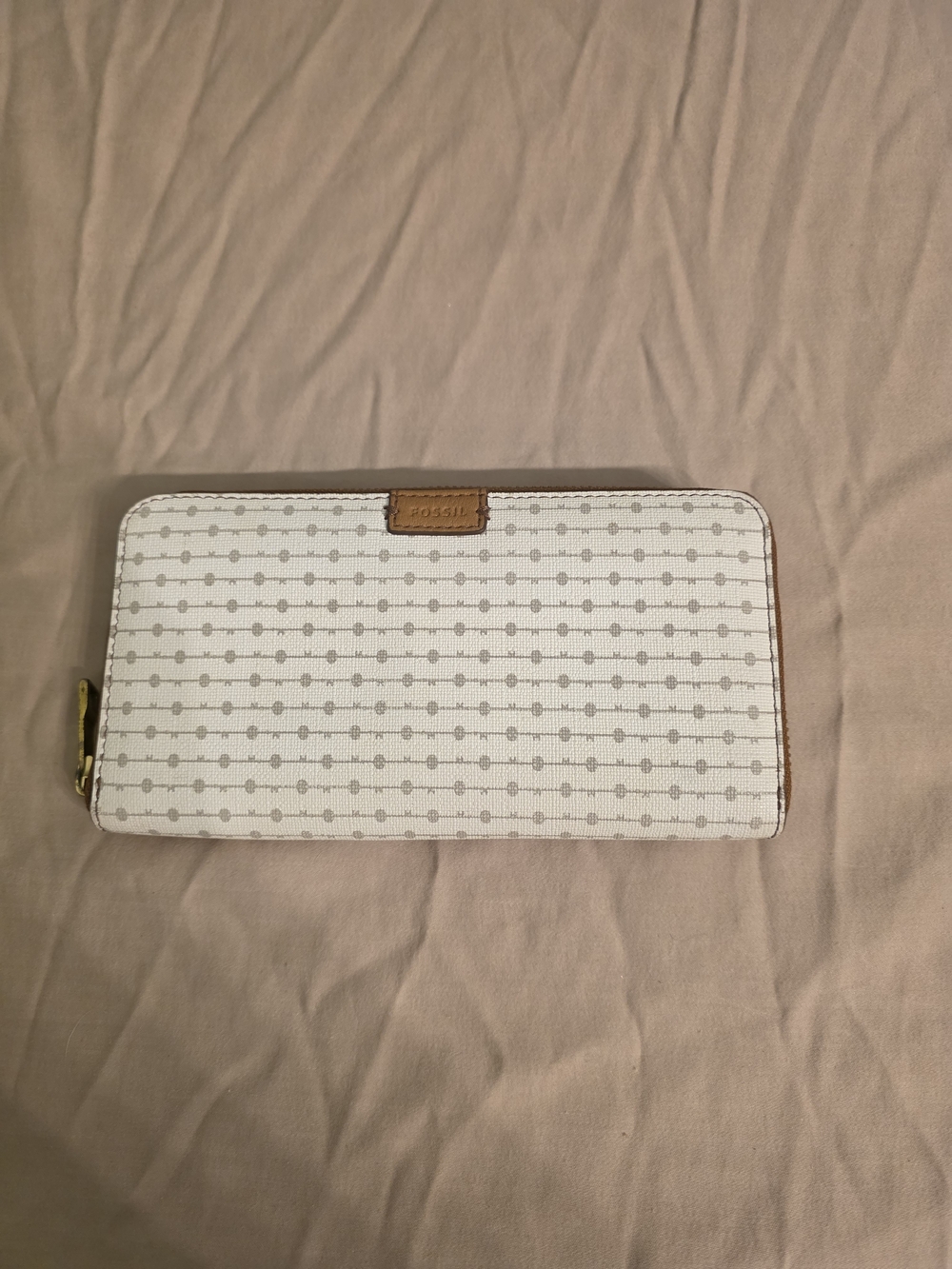 Fossil Cream Canvas Card Sleeve with Tan Leather Trim